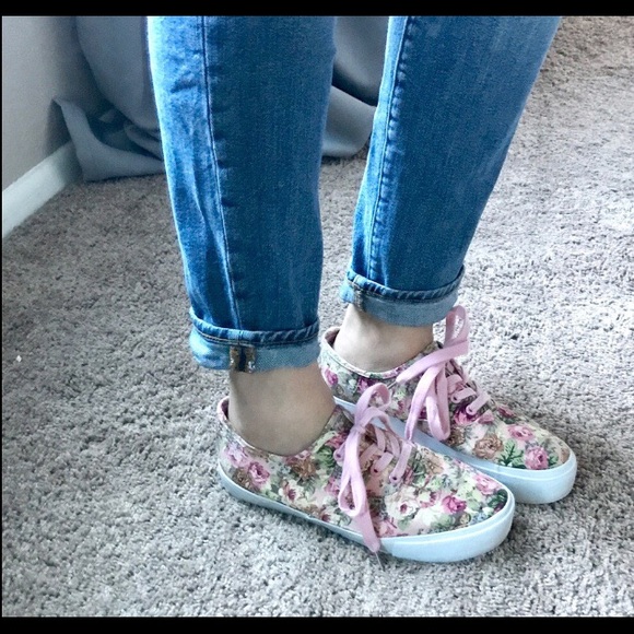ASOS PARK LANE PUNK FLORAL PLATFORM SHOES. - Picture 5 of 5